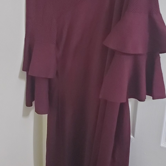 Dress - Picture 3 of 3